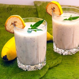 Banana milkshake