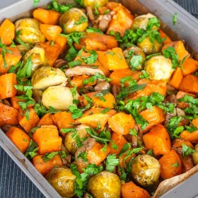O garnitura de cartofi simpla si delicioasa perfecta pentru friptura
